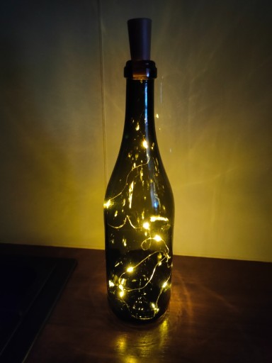 Zdjęcie oferty: Ozdoba na stół, butelka ze światełkami, lampkami