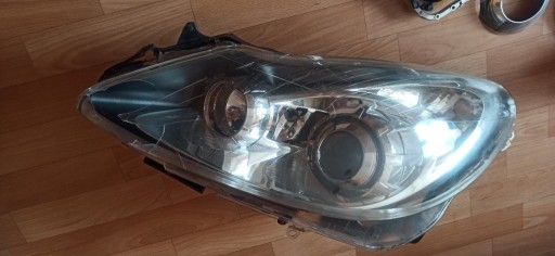 Zdjęcie oferty: Reflektor Lampa Soczewka Skrętne Corsa D Europa