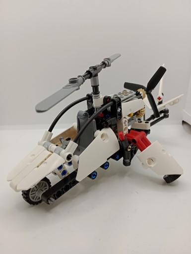 Zdjęcie oferty: Lego 42057 Technic Ultralight Helicopter