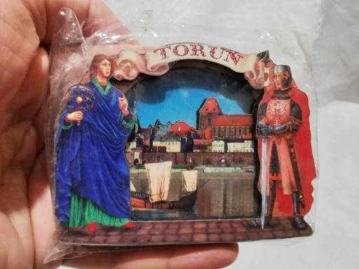Zdjęcie oferty: Drewniany magnes na lodówkę Toruń Mikołaj Kopernik
