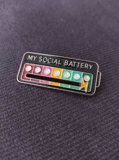 Zdjęcie oferty: My social battery przypinka