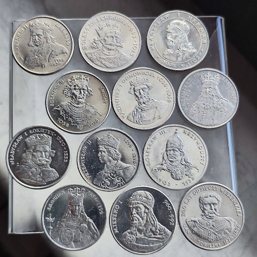 Zdjęcie oferty: 12 monet z serii poczet królów, zestaw 8