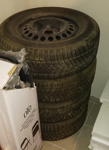 Zdjęcie oferty: Koła zimowe Firestone Destination Winter z felgami 215/65R16