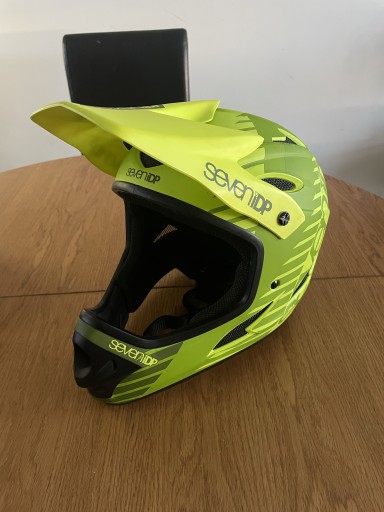 Zdjęcie oferty: Kask fullface seven idp XL mało używany