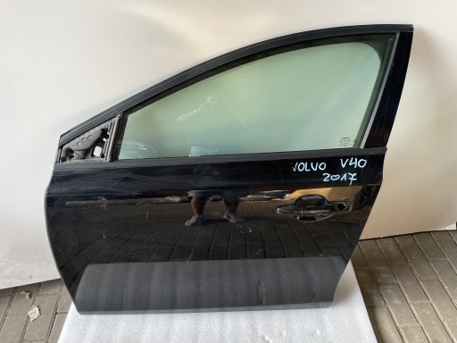 Zdjęcie oferty: Volvo v40 drzwi lewe przód 2012-2019