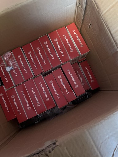 Zdjęcie oferty: Zestaw! Nowe Raspberry Pi 3 model B z WiFi i BT