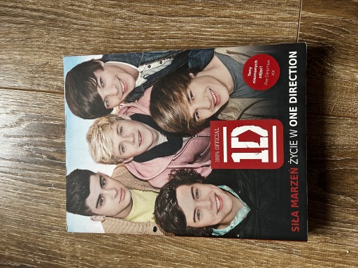 Zdjęcie oferty: Trzy oficjalne biografie One Direction