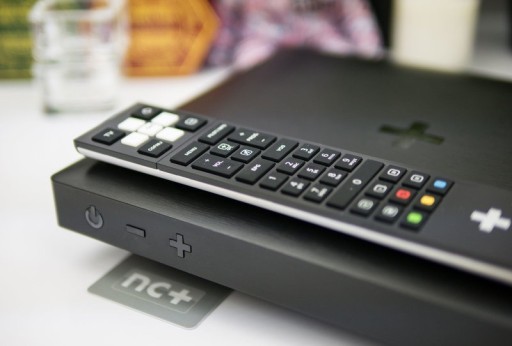 Zdjęcie oferty: Pilot do dekodera canal+ . Wi-Fi box,4k, premium 