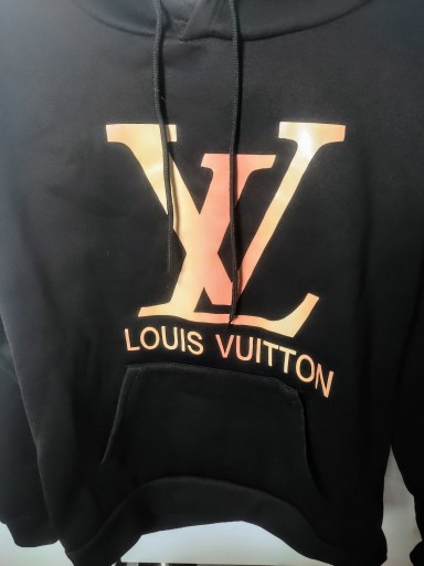 Zdjęcie oferty: Czarna bluza z kapturem złoty napis Louis Vuitton