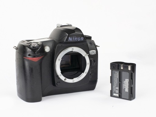 Zdjęcie oferty: Nikon D70 Body