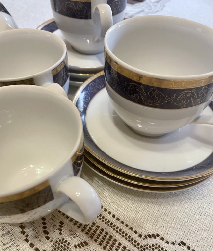 Zdjęcie oferty: Komplet filiżanek porcelana Wałbrzych, lata 90-te