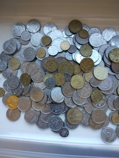 Zdjęcie oferty: Zestaw 1 kg ukraińskich monet.