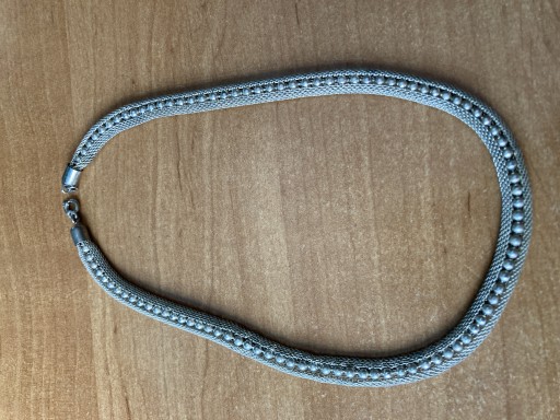 Zdjęcie oferty: Naszyjnik z epoki PRL 40 cm.długości