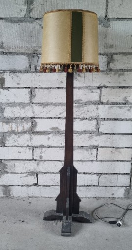 Zdjęcie oferty: Zabytkowa drewniana lampa stojąca z abażurem
