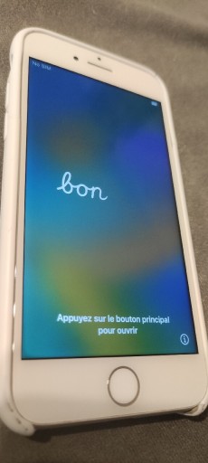 Zdjęcie oferty: Apple iPhone 8 smartfon biały + indukcja + etui 