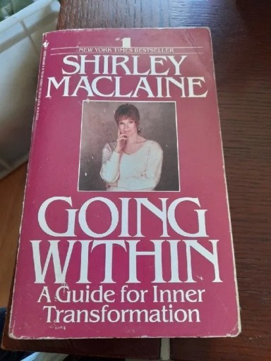 Zdjęcie oferty: Going within Shirley Maclaine
