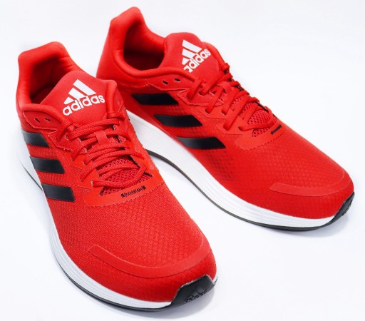 Zdjęcie oferty: BUTY DO BIEGANIA ADIDAS Z LEKKĄ AMORTYZACJĄ r 46