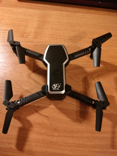 Zdjęcie oferty: Mini dron z kamerą