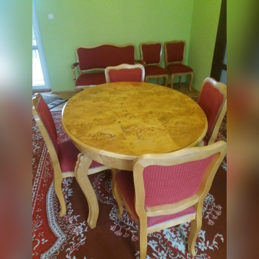 Zdjęcie oferty: Stół rozkładany plus 6 krzeseł