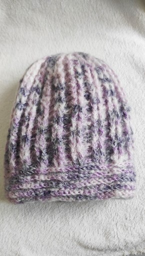Zdjęcie oferty: Czapka ręcznie zrobiona. 100% mohair. Jesień, zima.