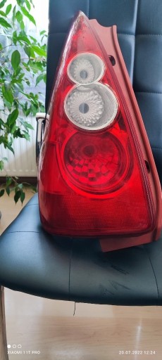 Zdjęcie oferty: Lampy tylne Mazda 5 2sztuki
