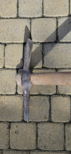 Zdjęcie oferty: Kilof do kopania w ziemi