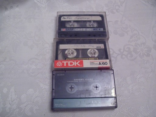 Zdjęcie oferty: KASETY CHROMOWE - MAGNETOFONOWE - 3 SZT.