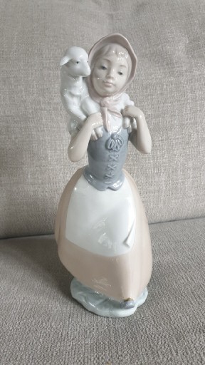 Zdjęcie oferty: Nao Lladro Duża Dziewczynka z owieczką 1 26cm