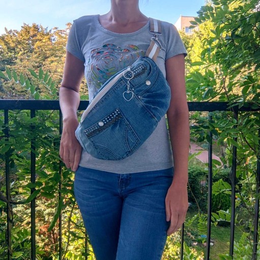 Zdjęcie oferty: Saszetka-nerka duża Denim Style hand made