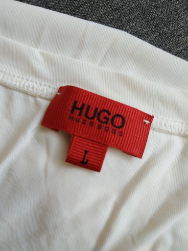 Zdjęcie oferty: HUGO BOSS_____ biała bluzka print cyrkonie__BDB____ 36