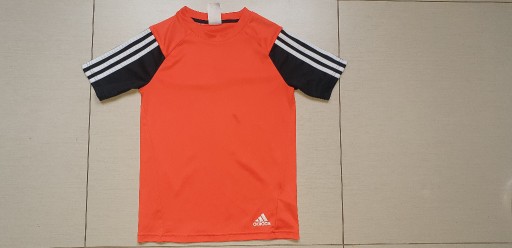 Zdjęcie oferty: Koszulka ADIDAS pomarańczowa rozm 140 cm 9-10 lat