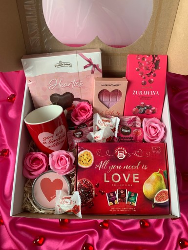Zdjęcie oferty: Box upominkowy różowy LOVE BOX Dzień Mamy