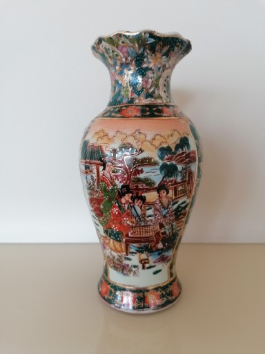 Zdjęcie oferty: porcelanowy wazon 