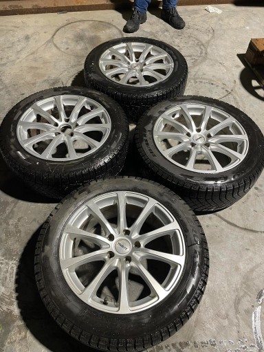 Zdjęcie oferty: Felgi Volkswagen 17, 5x112, ET45