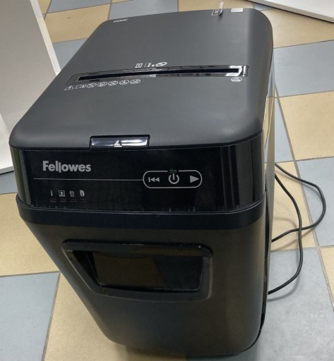 Zdjęcie oferty: niszczarka biurowa Fellowes 200C AUTOMAT