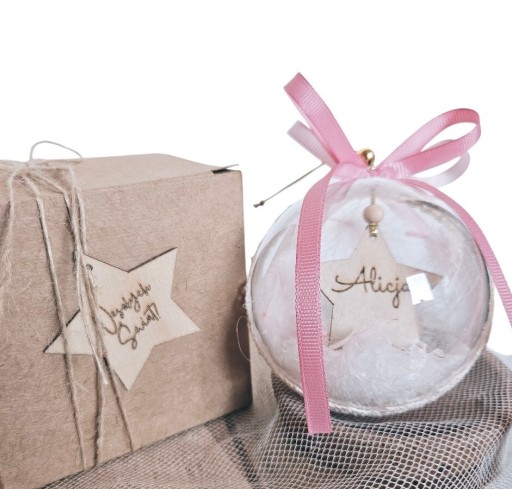 Zdjęcie oferty: Personalizowana bombka z imieniem – drewniana gwiazdka z grawerem grawer 