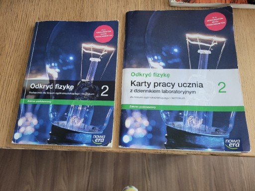 Zdjęcie oferty: Odkryć fizykę 2. Podręcznik. Karty pracy.Zakres podstawowy