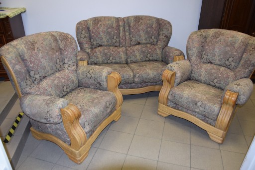 Zdjęcie oferty: komplet wypoczynkowy - kanapa i 2 fotele
