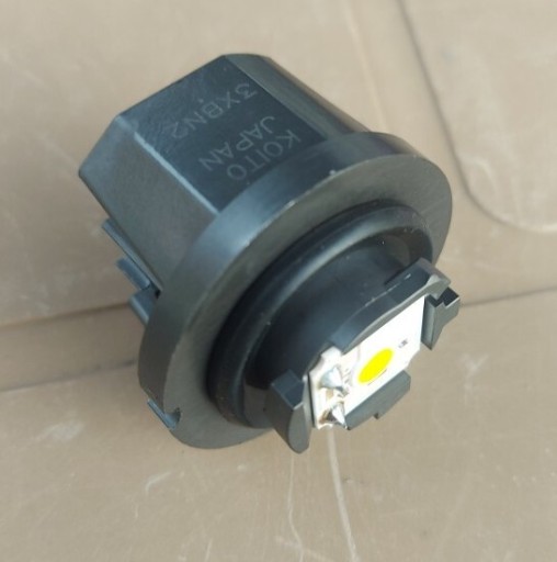 Zdjęcie oferty: Led Lampy Lexus Toyota 81965-48030 ly5b 12v