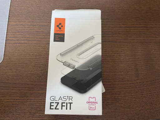 Zdjęcie oferty: Szkło hartowane Spigen GlasEZ FIT iPhone 12/12 Pro