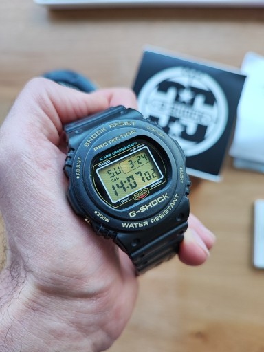 Zdjęcie oferty: Casio G-Shock DW-5735D screwback