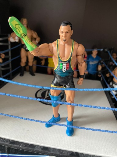 Zdjęcie oferty: Unikat figurka WWE MATTEL 2011 Santino Marella