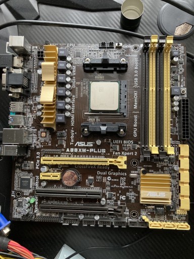 Zdjęcie oferty: Płyta główna ASUS A88XM-PLUS + AMD A4-4000