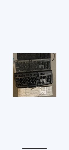 Zdjęcie oferty: Cztery klawiatury przewodowe PS/2 USB Apple MS