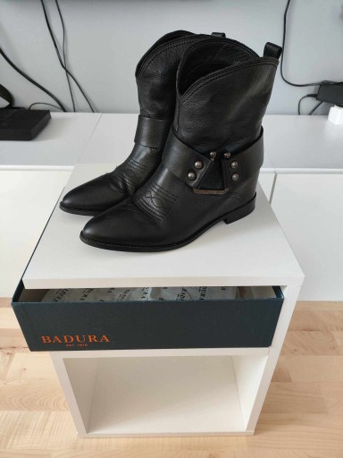 Zdjęcie oferty: Buty Badura rozmiar 38