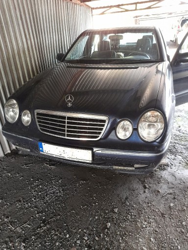 Zdjęcie oferty: MERCEDES BENZ W210  270 CDI  DIESEL  AUTOMAT 