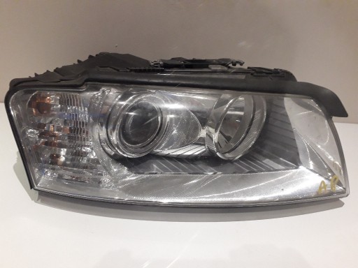 Zdjęcie oferty: lampa xsenon Audi A8 D3 prawa