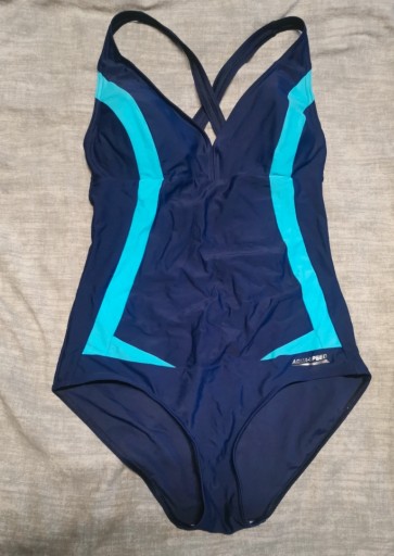 Zdjęcie oferty: jednoczęściowy strój pływacki rozmiar 38