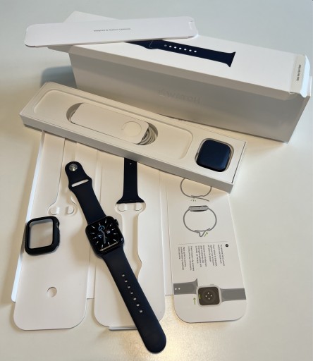 Zdjęcie oferty: Apple Watch Series 6 40mm GPS