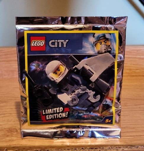 Zdjęcie oferty: Lego City 951904 Policjant plus plecak odrzutowy